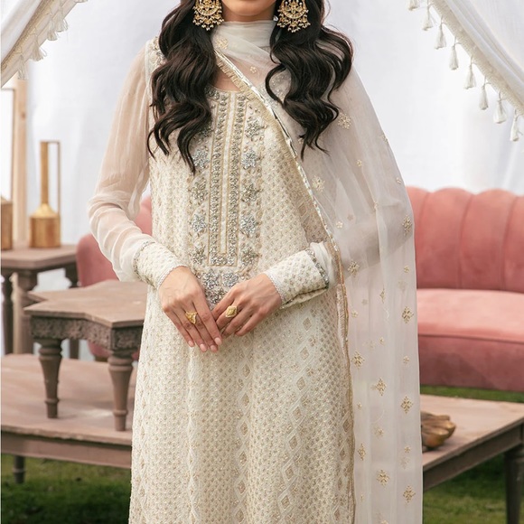 Original Chiffon Chicken Kari Embellished outfit Size Large New - Picture 2 of 5